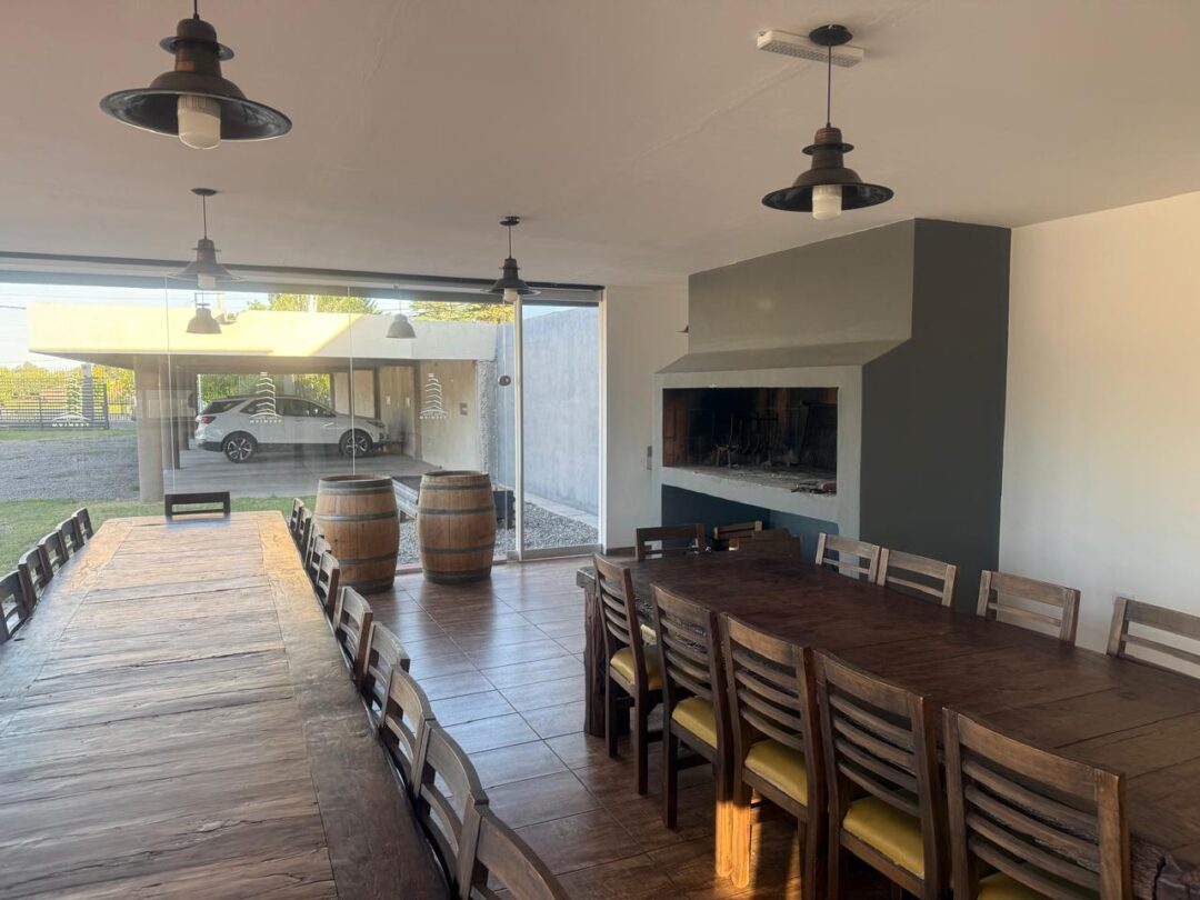 WhatsApp Image 2025-12-01 at 10.43.50 (2)