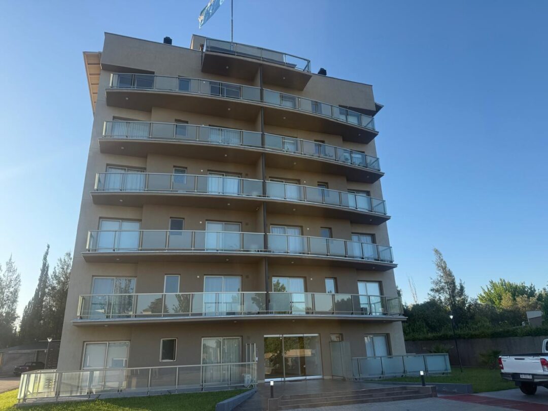 WhatsApp Image 2025-12-01 at 10.43.51 (2)